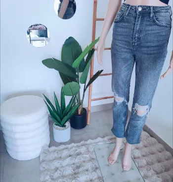 💎 Jean destroy taille haute • 34 • Zara • très bon état 💎