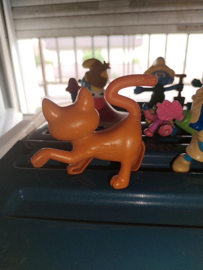 Lot de 10 petites figurines de schtroumpfs - photo numéro 12