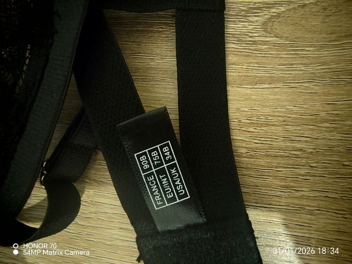 Soutien gorge 90B under story - photo numéro 2