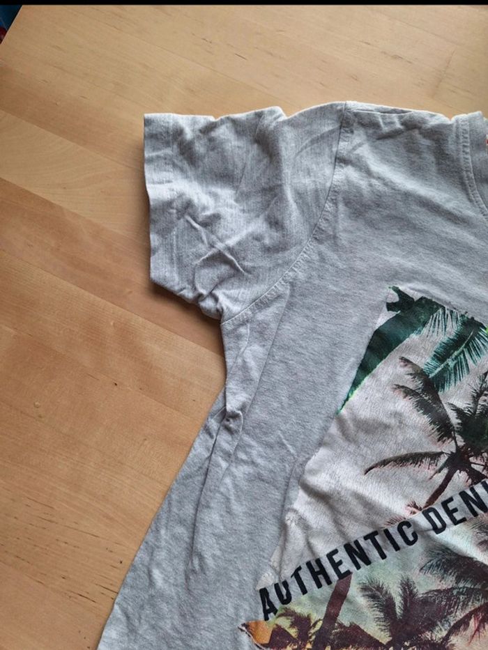 T-shirt manches courtes pour Garçon taille 12ans très bon état - photo numéro 3