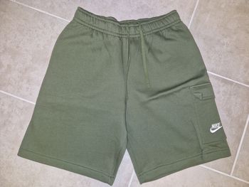 Short cargo Nike taille S NEUF