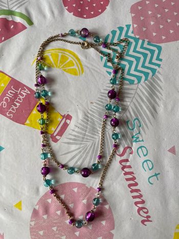 Collier.