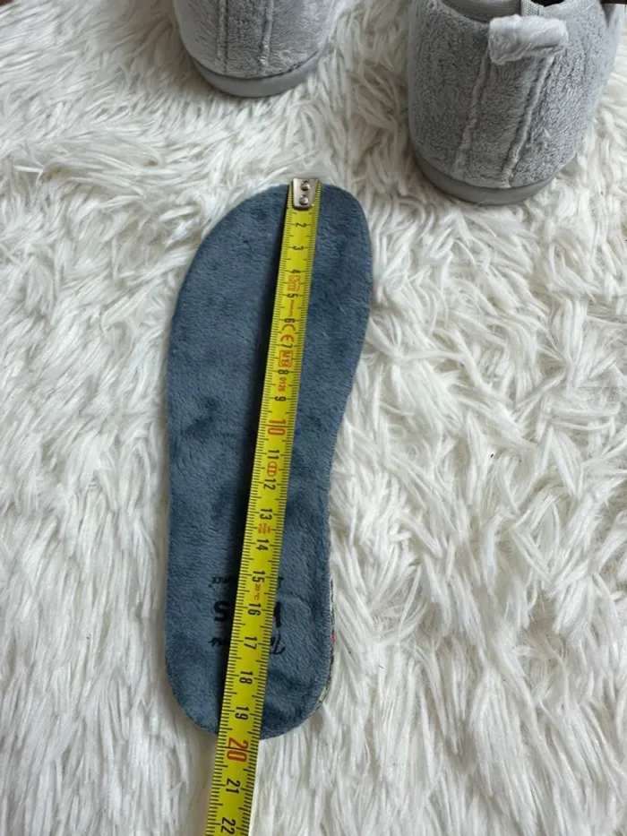 Paire de chaussons Petit prince Toni Pons taille 31 - photo numéro 6