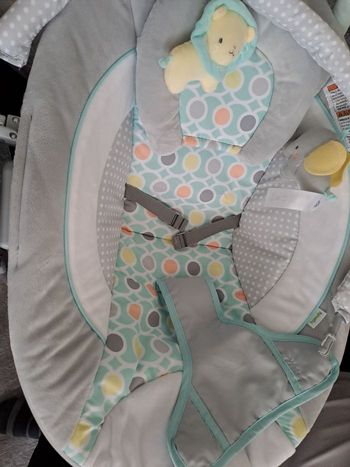 Transat et porte bébé neufs