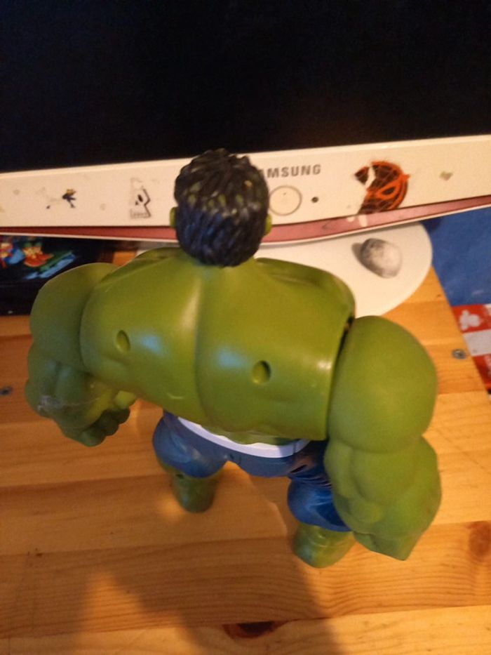 Hulk qui fais du bruit - photo numéro 3