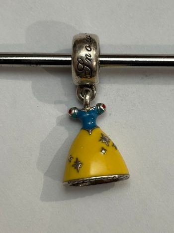 Pandora Disney princesse robe blanche neige