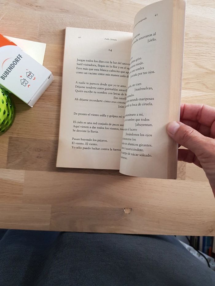 Veinte poemas de amor y una canciòn desesperada - Pablo Neruda - photo numéro 3