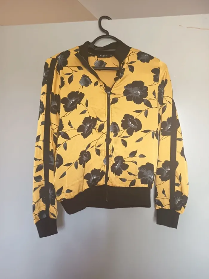 Veste fleurie