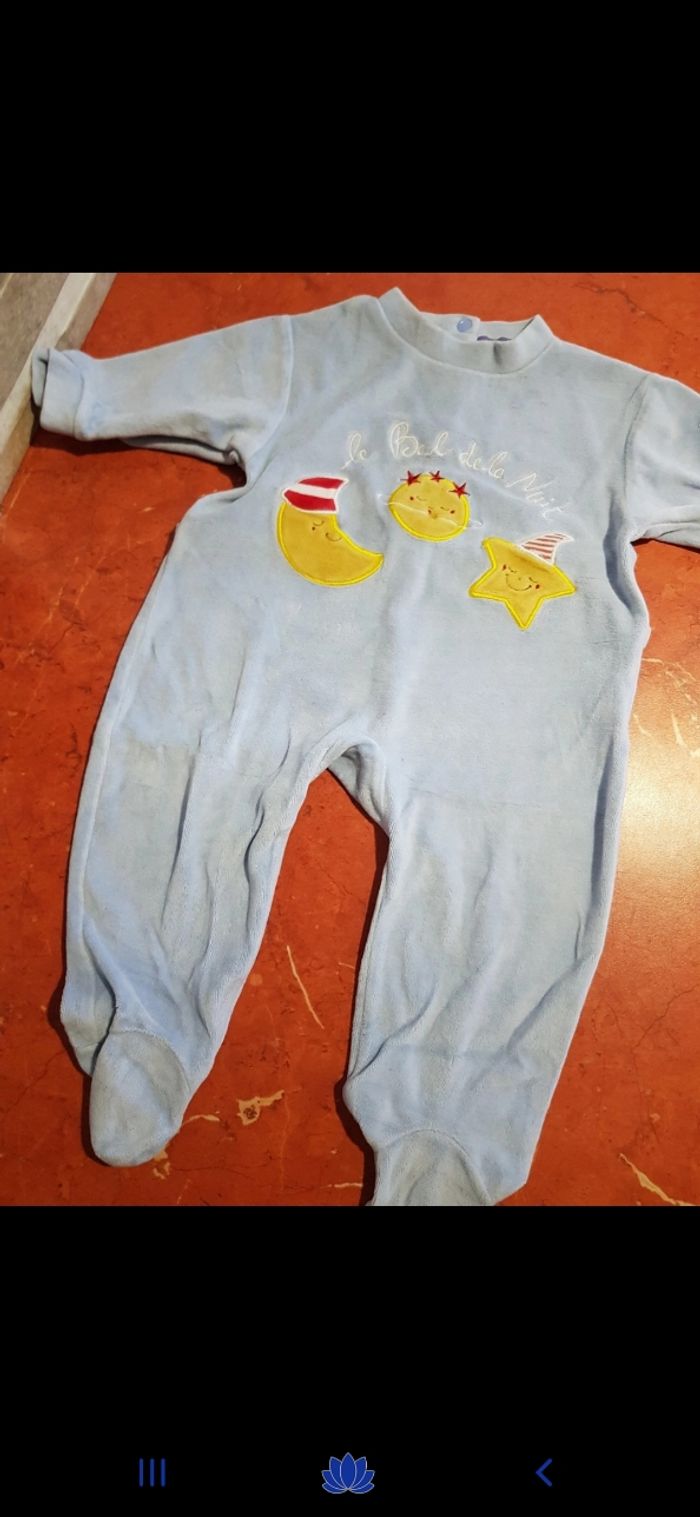 Pyjama bébé taille 6 mois