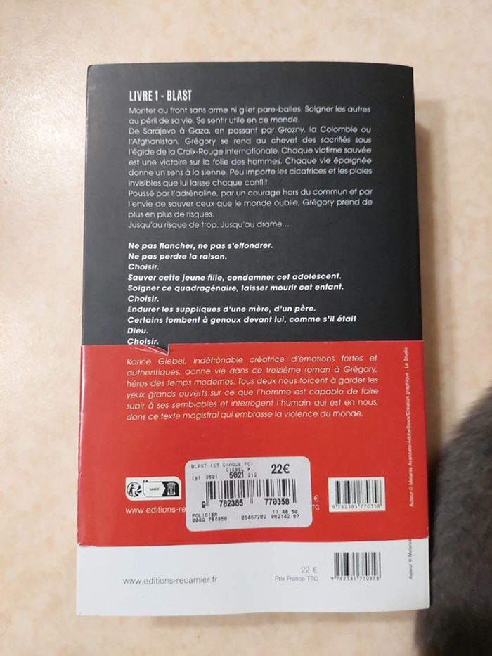 Et chaque fois, mourir un peu - photo numéro 2