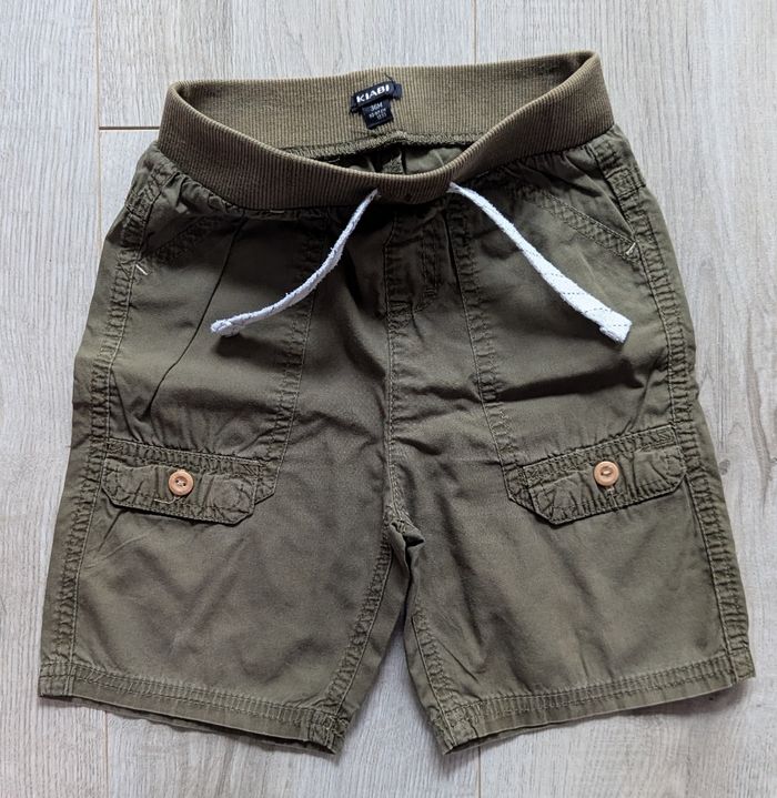 Lot de 4 shorts garçon taille 3 ans - photo numéro 3