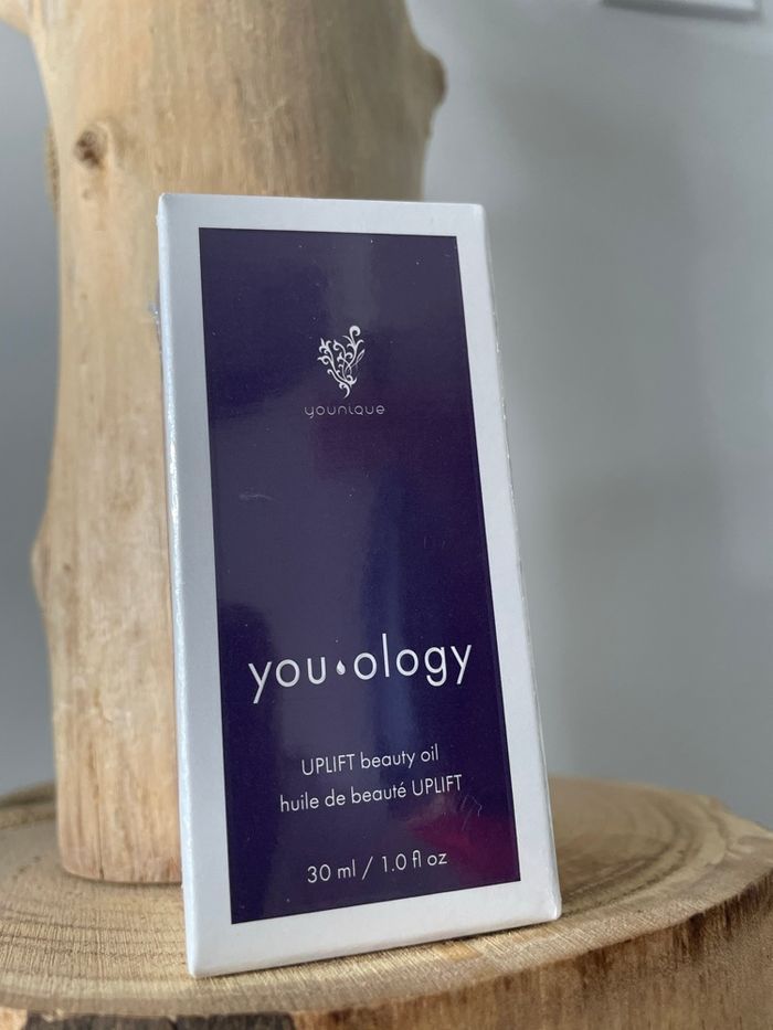 Huile Up Lift Younique