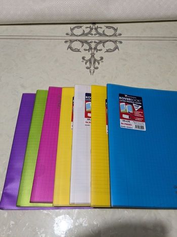 Lot de 7 cahiers Clairefontaine 96 pages. Taille 24x32