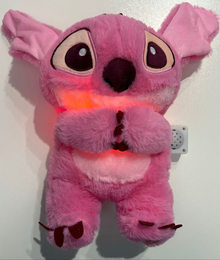 Peluche doudou Angel 30 cm qui aide à dormir, calme les enfants, lumineuse respire et fait de la musique bouge les oreilles 4 modes fonctionnement NEUF