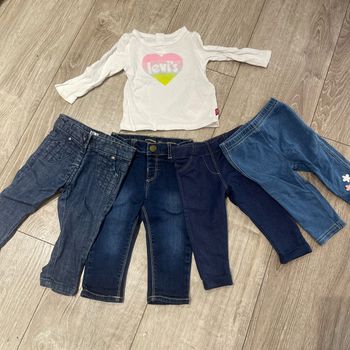 Lot de 4 pantalons et 1 haut