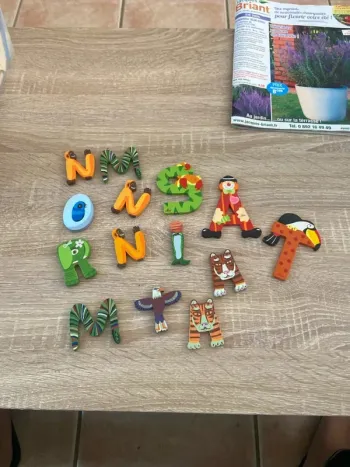 Lettre en bois, décorative