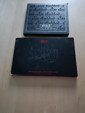 PALETTE  FETISH KAT VON D