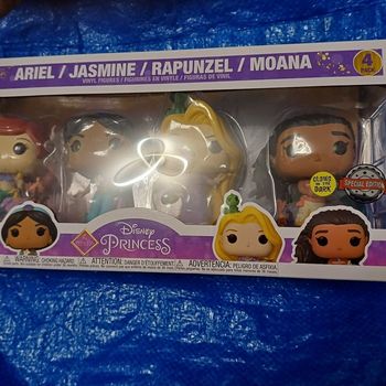 4 funcko pop disney princess