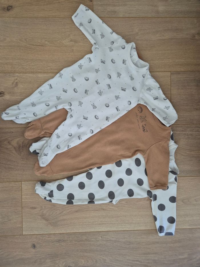 Lot 3 pyjamas 6 mois