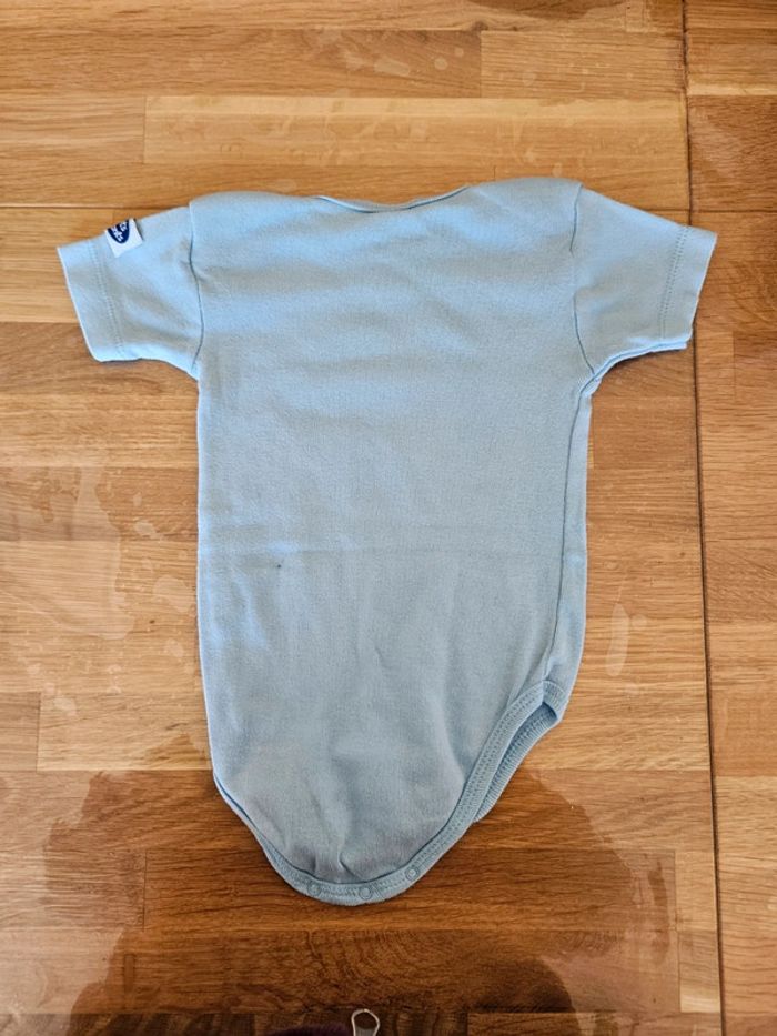 Lot de 4 bodys 18 mois - photo numéro 5