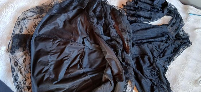 Robe noire dentelle et noeuds 38/40 - photo numéro 8