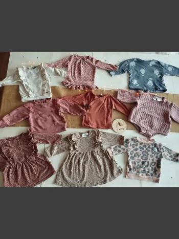 Lot tenues et robes, bébé fille hiver, taille 3 mois
