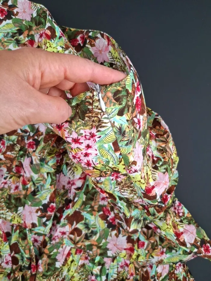 Jupe à volants camaïeu taille M très bon état - photo numéro 4