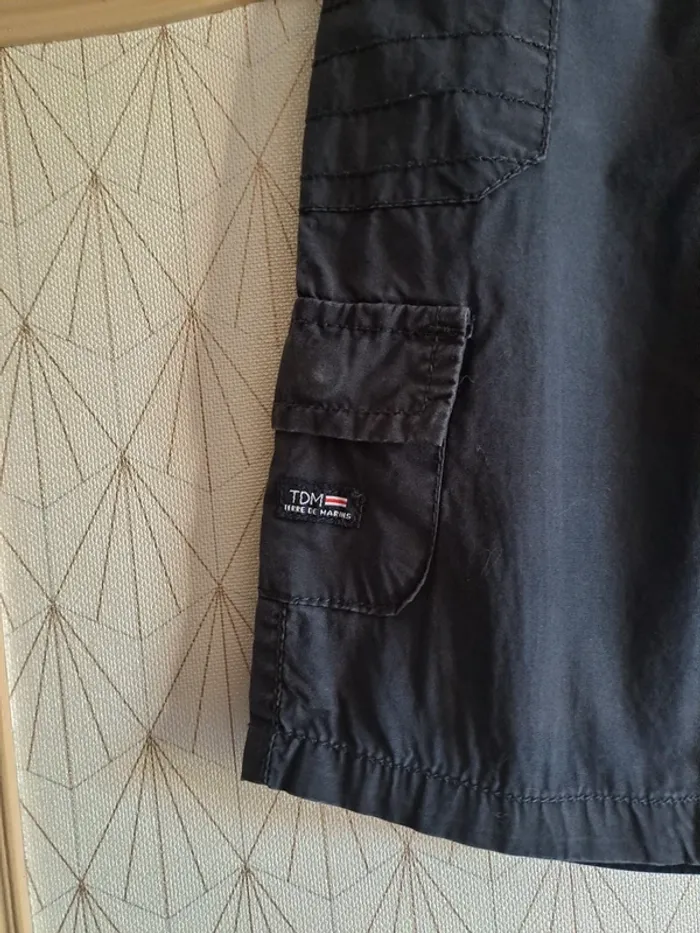 Short bleu terre de marins 5 ans tbe - photo numéro 2