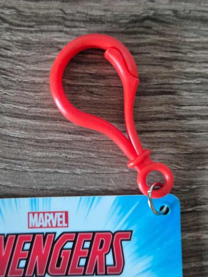 Carte d'identification cartable ou valise Avengers - photo numéro 3