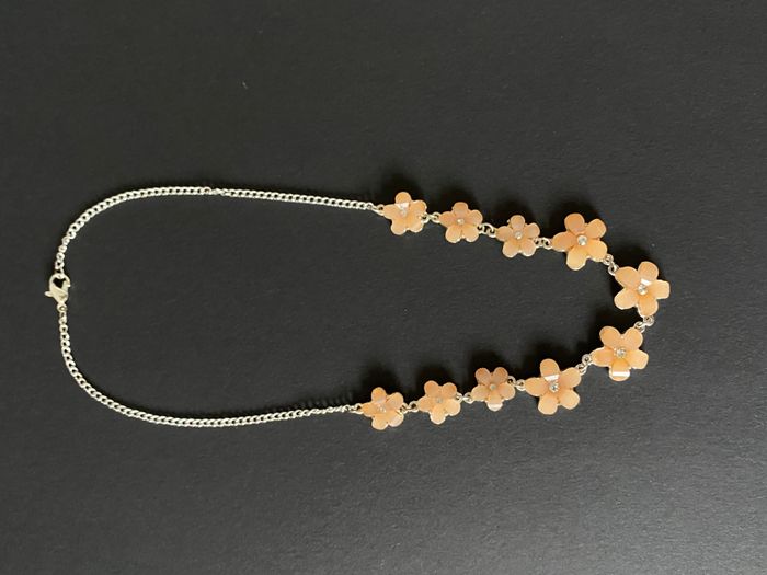 Collier fleur pierre saumon - photo numéro 2