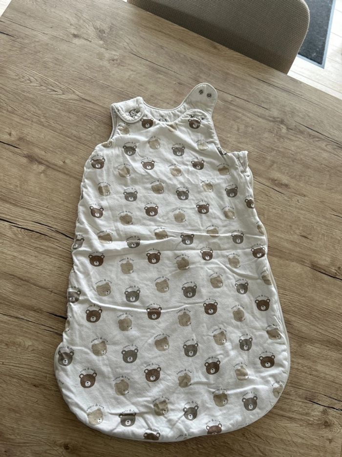 Gigoteuse ourson C&A 62cm