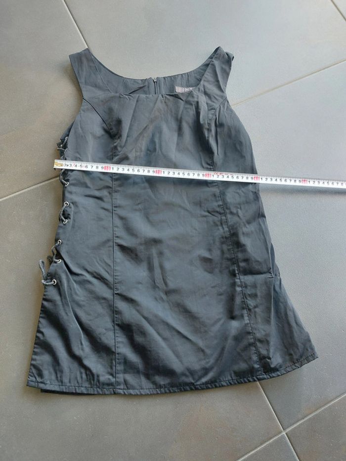 robe noire - photo numéro 3