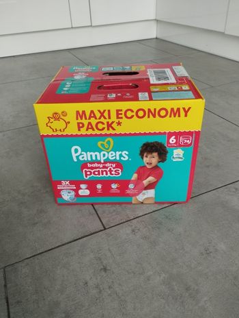 Couches Pampers pants taille 6