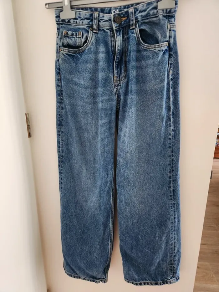 Jean droit C&A Taille 11 ans