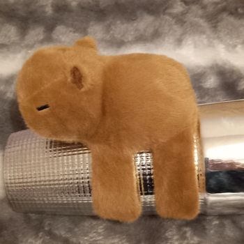 Peluche bracelet Capybara