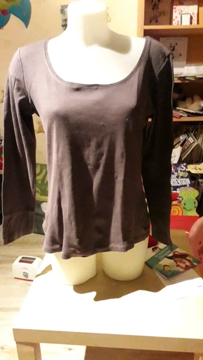 Pull fin