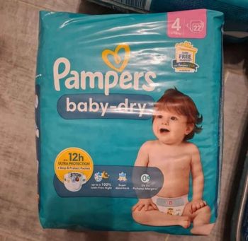 Pampers baby dry taille 4