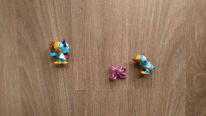 Figurines kinder perroquets 'Piratoquets' (2001)