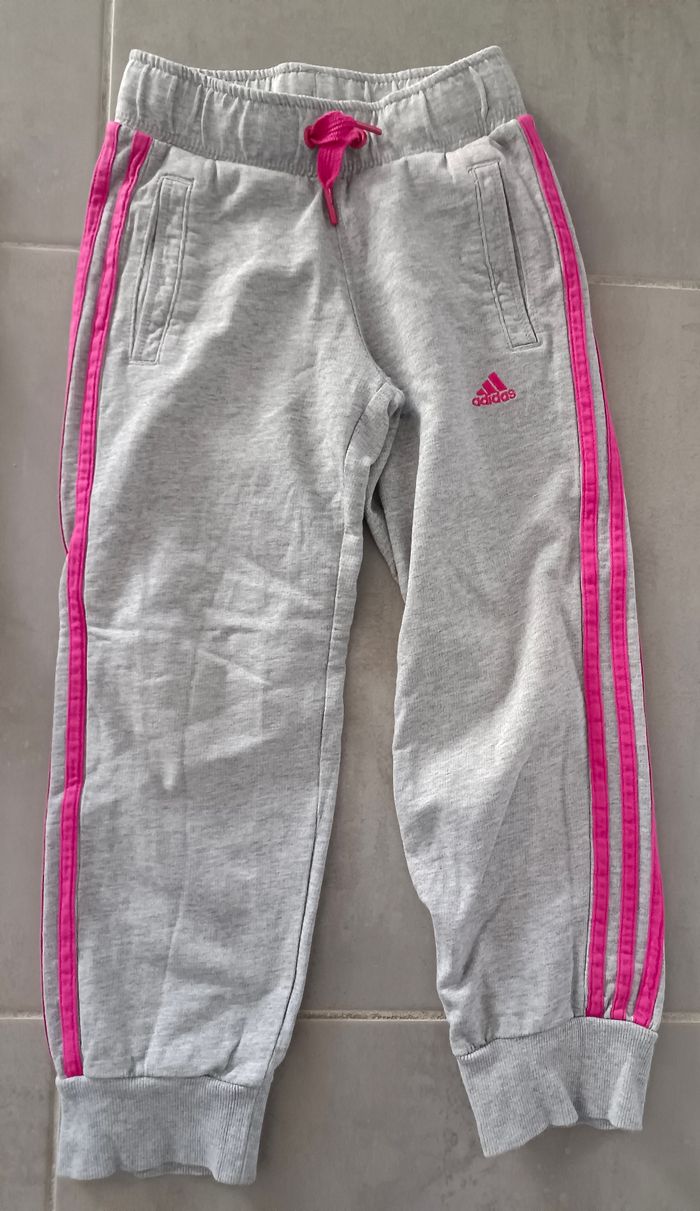 Lot de vêtements de sport et pantalons fille en 6 ans - photo numéro 4