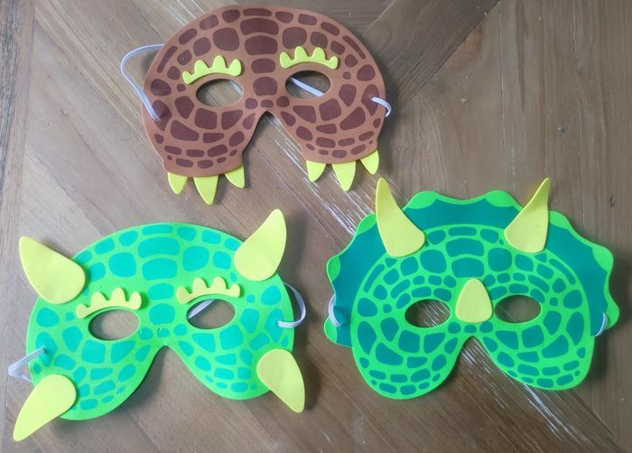 Lot masque dinosaures