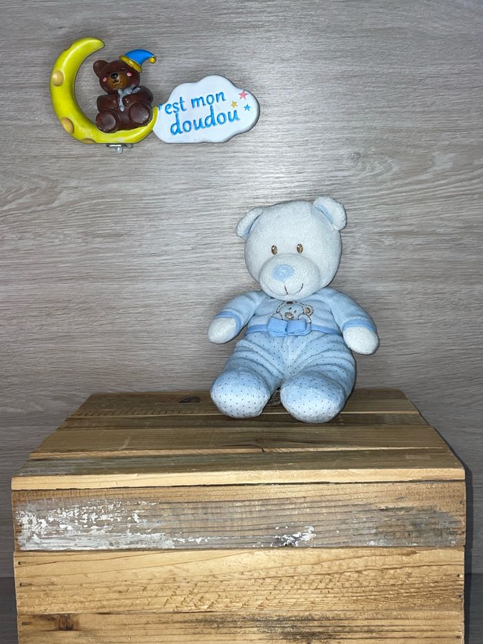 NOC621 doudou ours 🐻 nicotoy