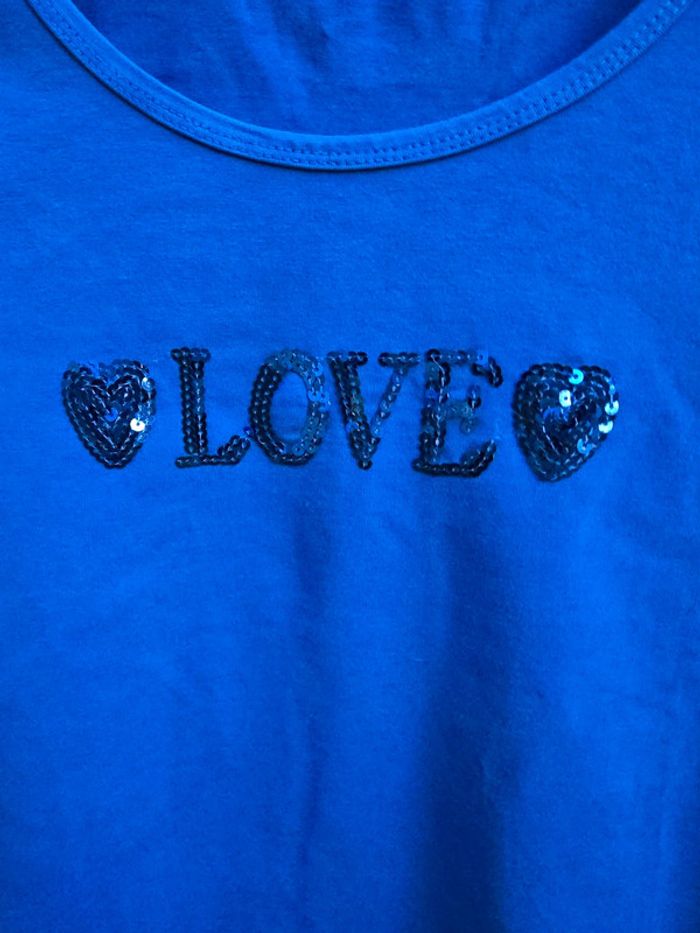 Tee-shirt sequins Love 🍒y2k🍒taille convient jusqu'au 38 - photo numéro 3