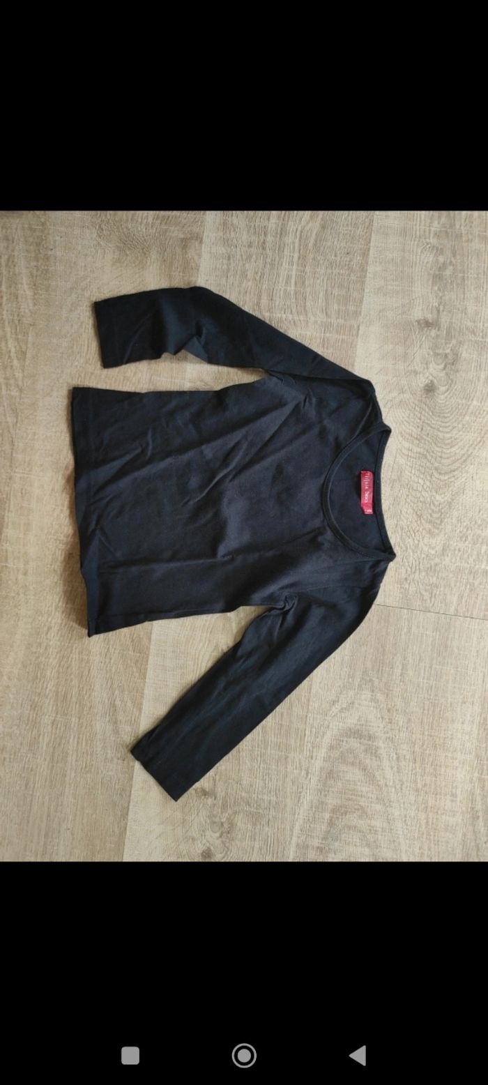 T-shirt manches longues noir fin 4 ans
