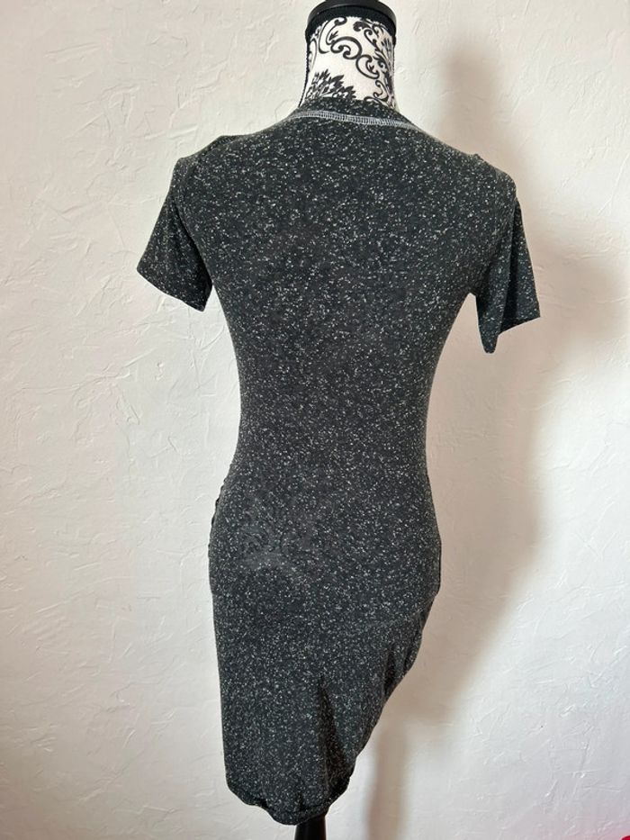 Robe grise manches courtes 🥰 taille 36 pimkie - photo numéro 4