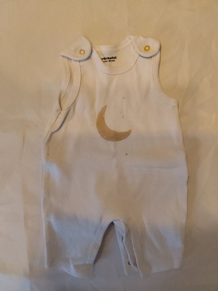 Bodies Bébé / 1 mois - photo numéro 2