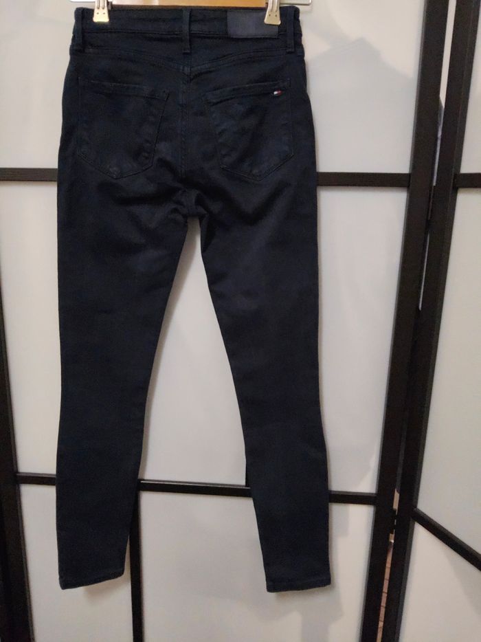 Pantalon taille 25(12 ans) tommy hilfiger - photo numéro 2