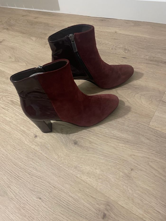 Bottines cuir avec Velours couleur bordeaux