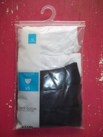 Lot 5 culottes neuves noires et blanches Kiabi 12 ans