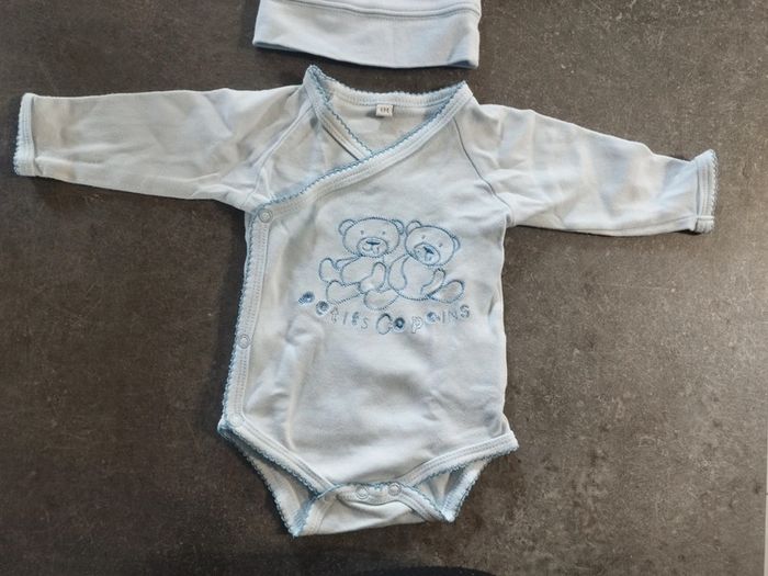 Ensemble body + bonnet 6 mois - photo numéro 2