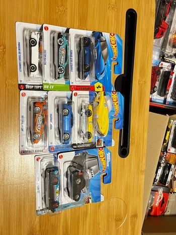 Lot de 8 Hotwheels 